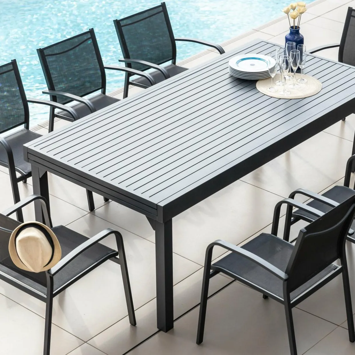 Table de jardin extensible aluminium 12 places (200/320 x 100 cm) Murano Gris anthracite