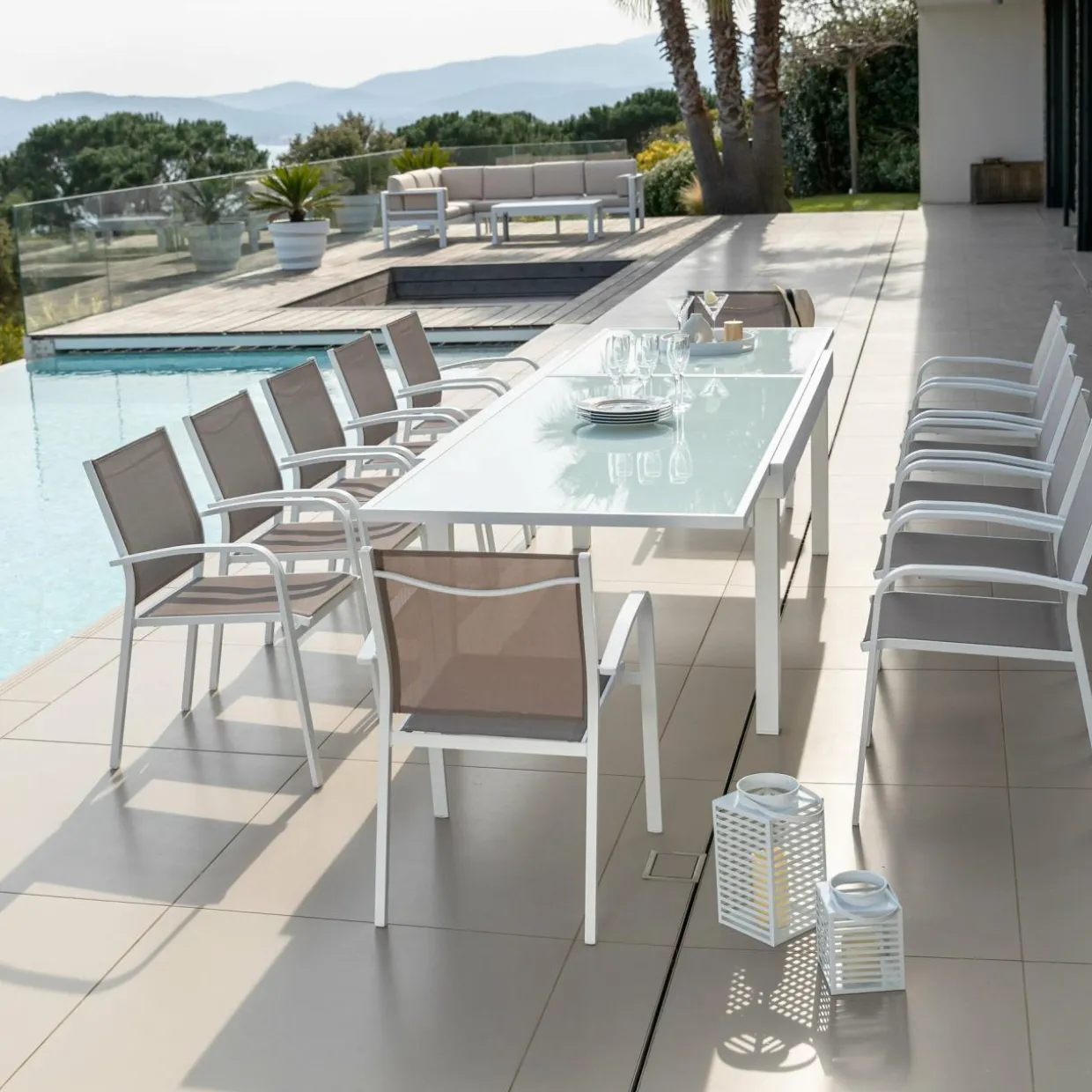 Table de jardin extensible en verre 12 places (200/320 x 100 cm) Murano Blanc