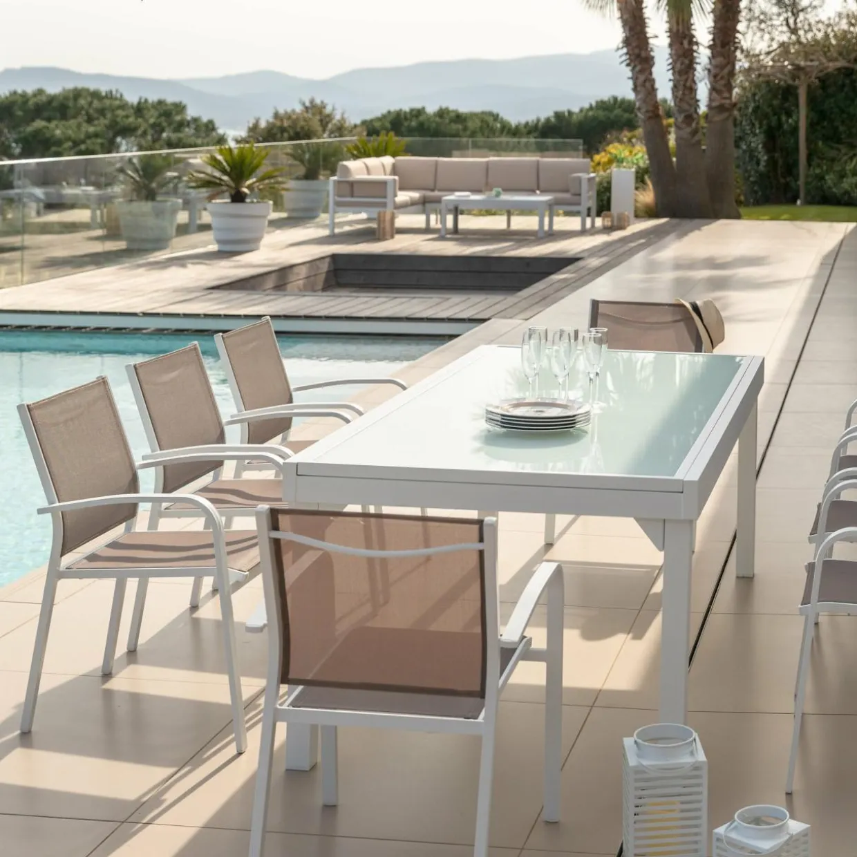 Table de jardin extensible en verre 12 places (200/320 x 100 cm) Murano Blanc
