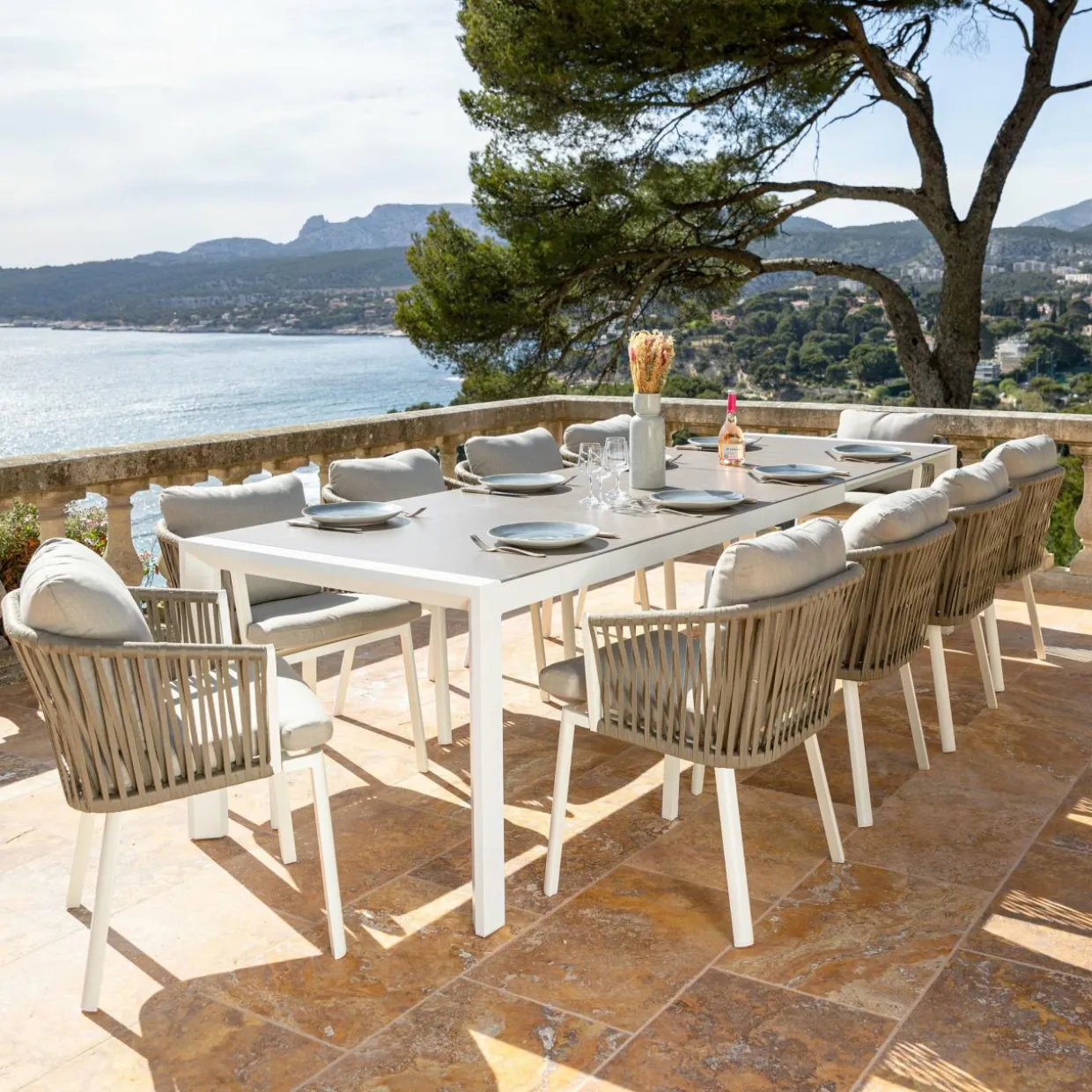 Table de jardin extensible en aluminium 12 places (195/300 x 96 cm) Amalfi Blanc