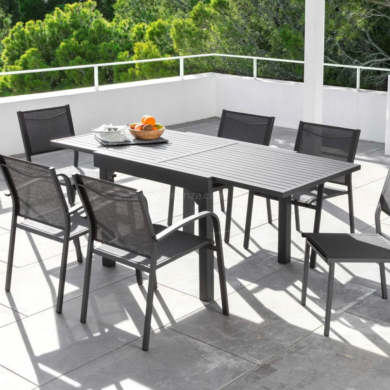 Table de jardin extensible en aluminium 8 places (90/180 x 90 cm) Murano Gris anthracite