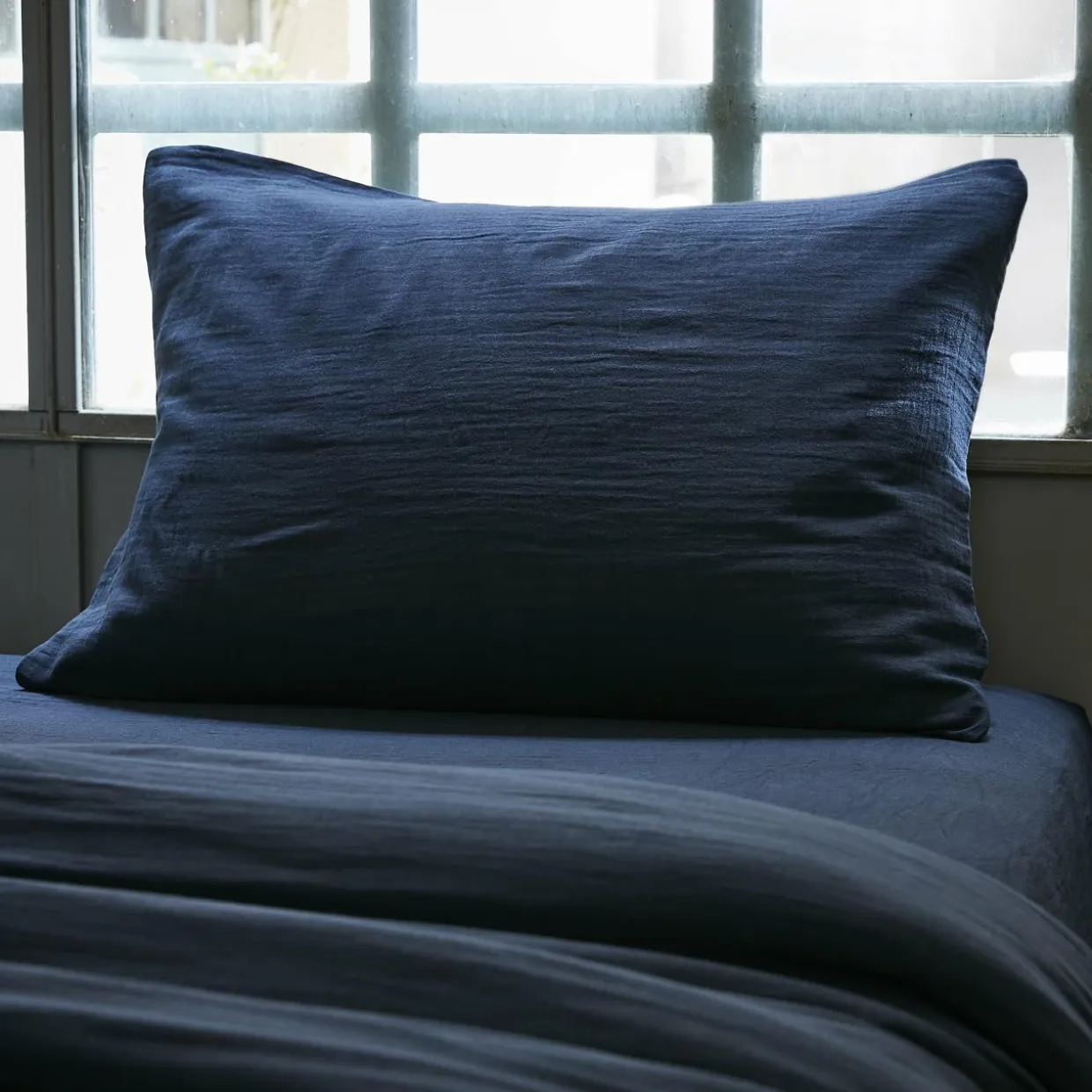Taie d'oreiller rectangulaire gaze de coton (50 x 80 cm) Gaïa Bleu nuit