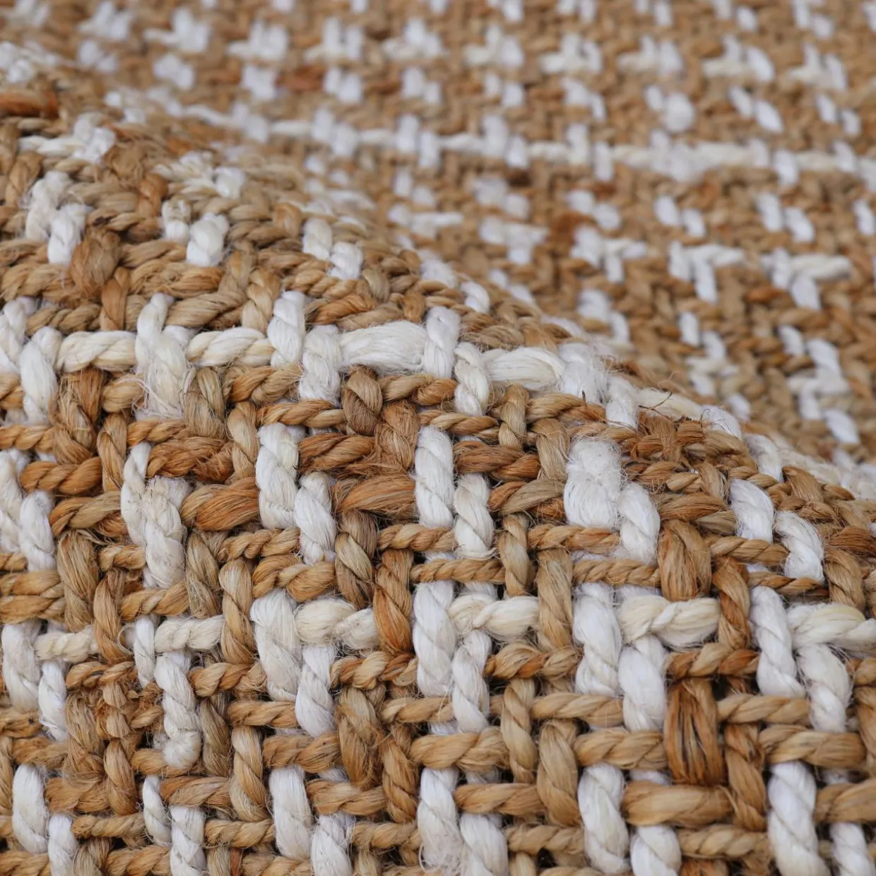 Tapis de salon rectangulaire jute tissée main (140 x 200 cm) Weston Marron