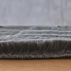 Tapis rond fausse fourrure (80 cm) Finn Gris anthracite