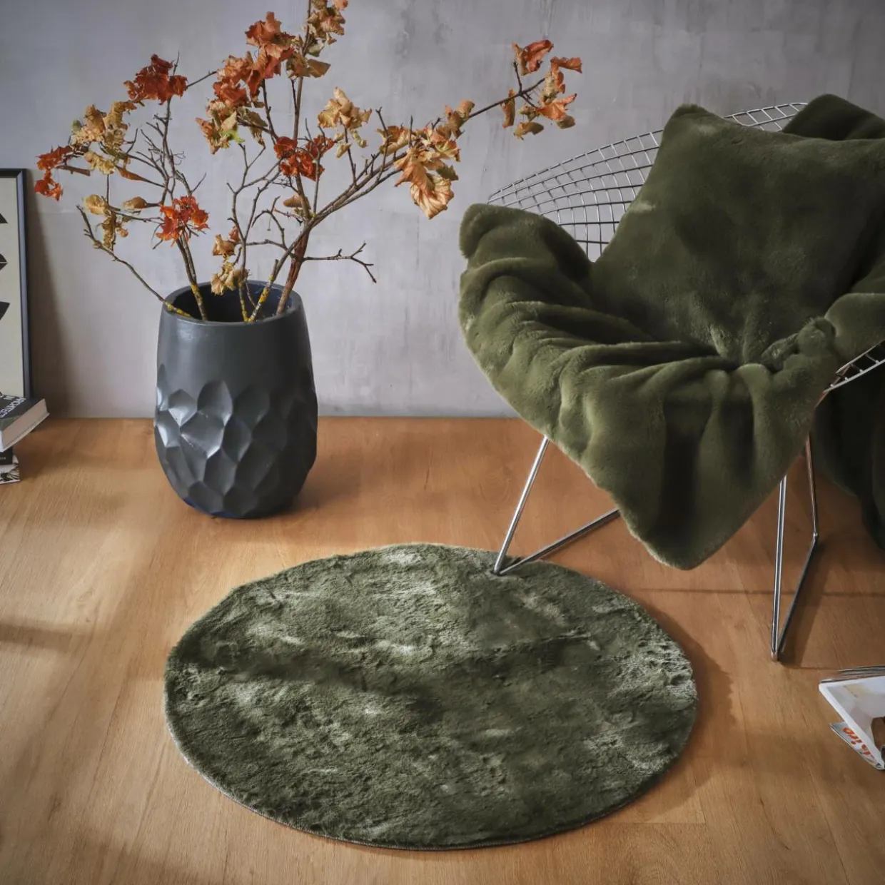Tapis rond fausse fourrure (80 cm) Finn Vert kaki