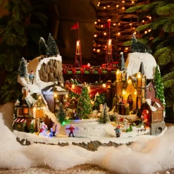Village de Noël lumineux et musical Ville festive et Chemin de fer