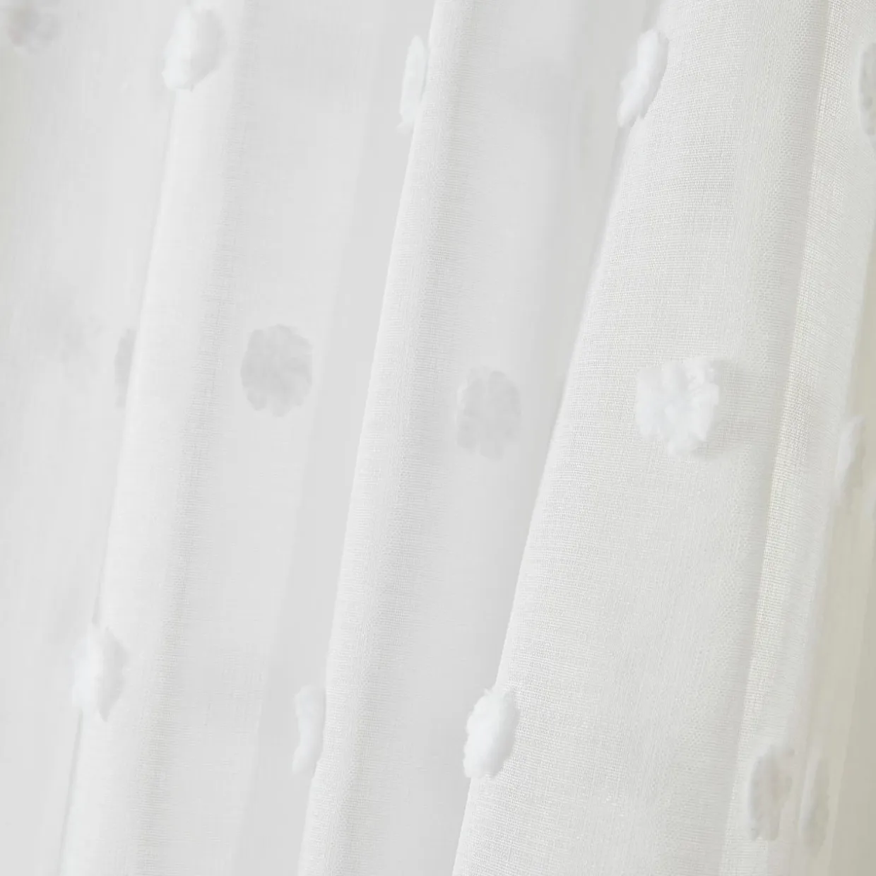 Voilage oeillets pompons (280 x 240 cm) Emie Blanc